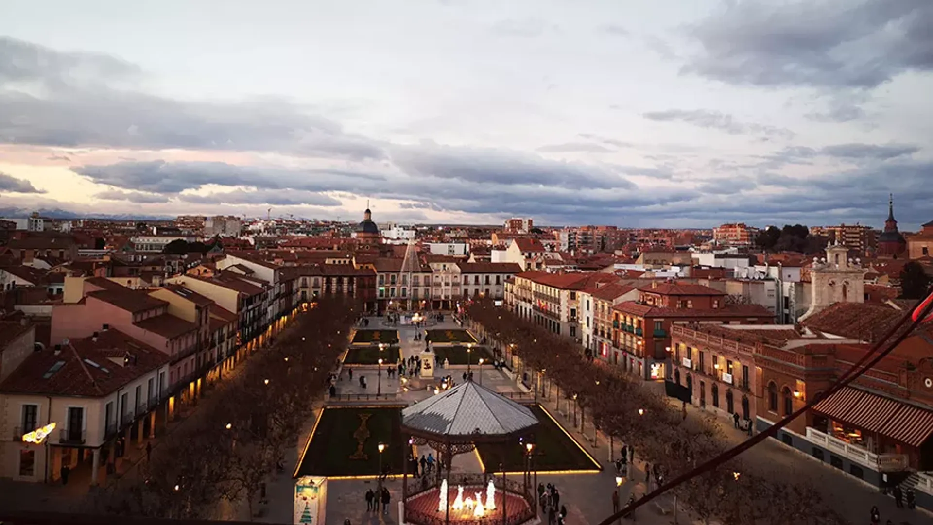 Fotografía panorámica de la ciudad de Alcalá de Henares
