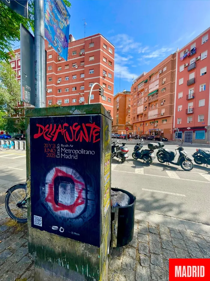 Llevamos a las calles de Madrid el anuncio del concierto de DELLAFUENTE y su disco "Torii Yama"