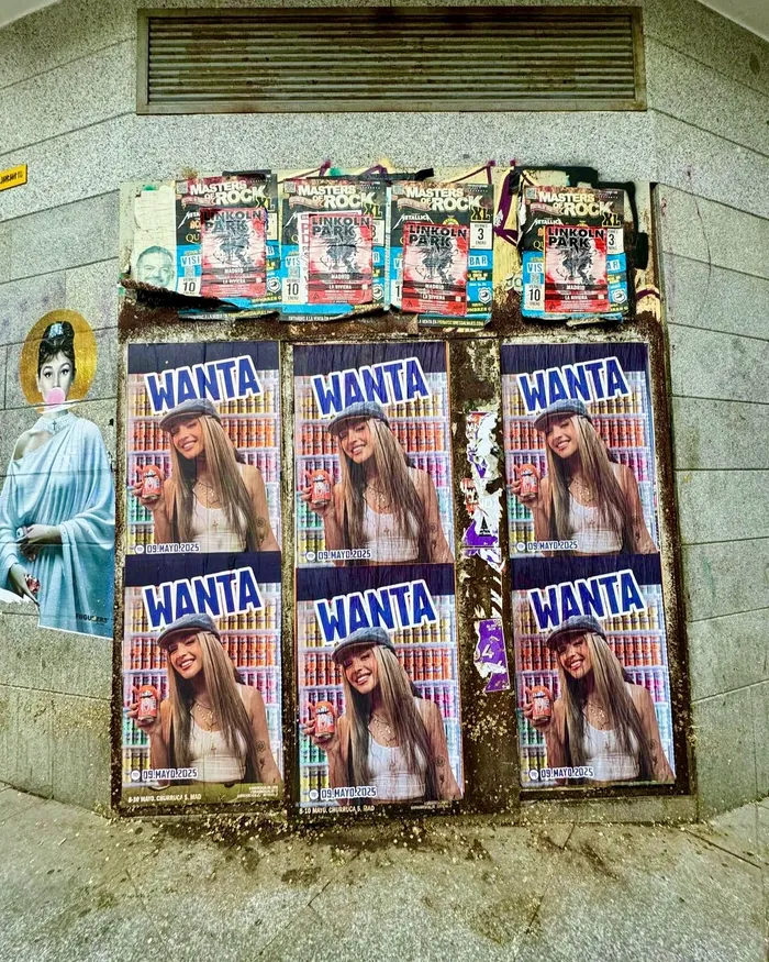 Así fue nuestra pegada de carteles para la campaña Fanta Wanta con Rubius y Lola Índigo