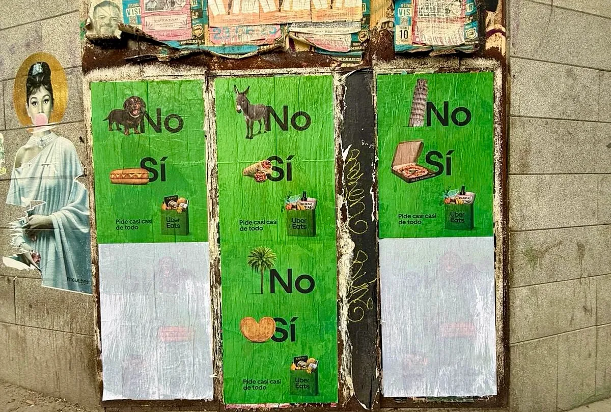 Llevamos a las calles de Madrid la campaña de Uber Eats con una impactante pegada de carteles