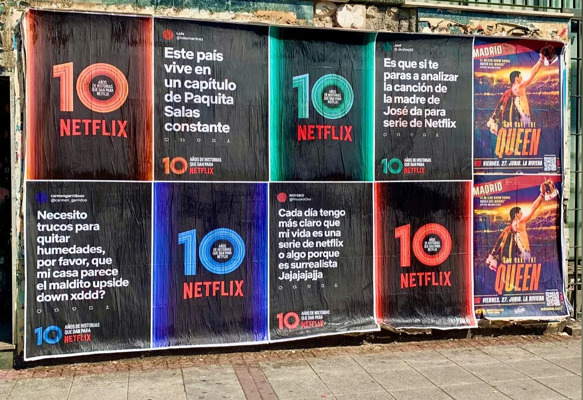 Así celebramos los 10 años de Netflix con una pegada de carteles en Madrid, Barcelona, Valencia y Málaga